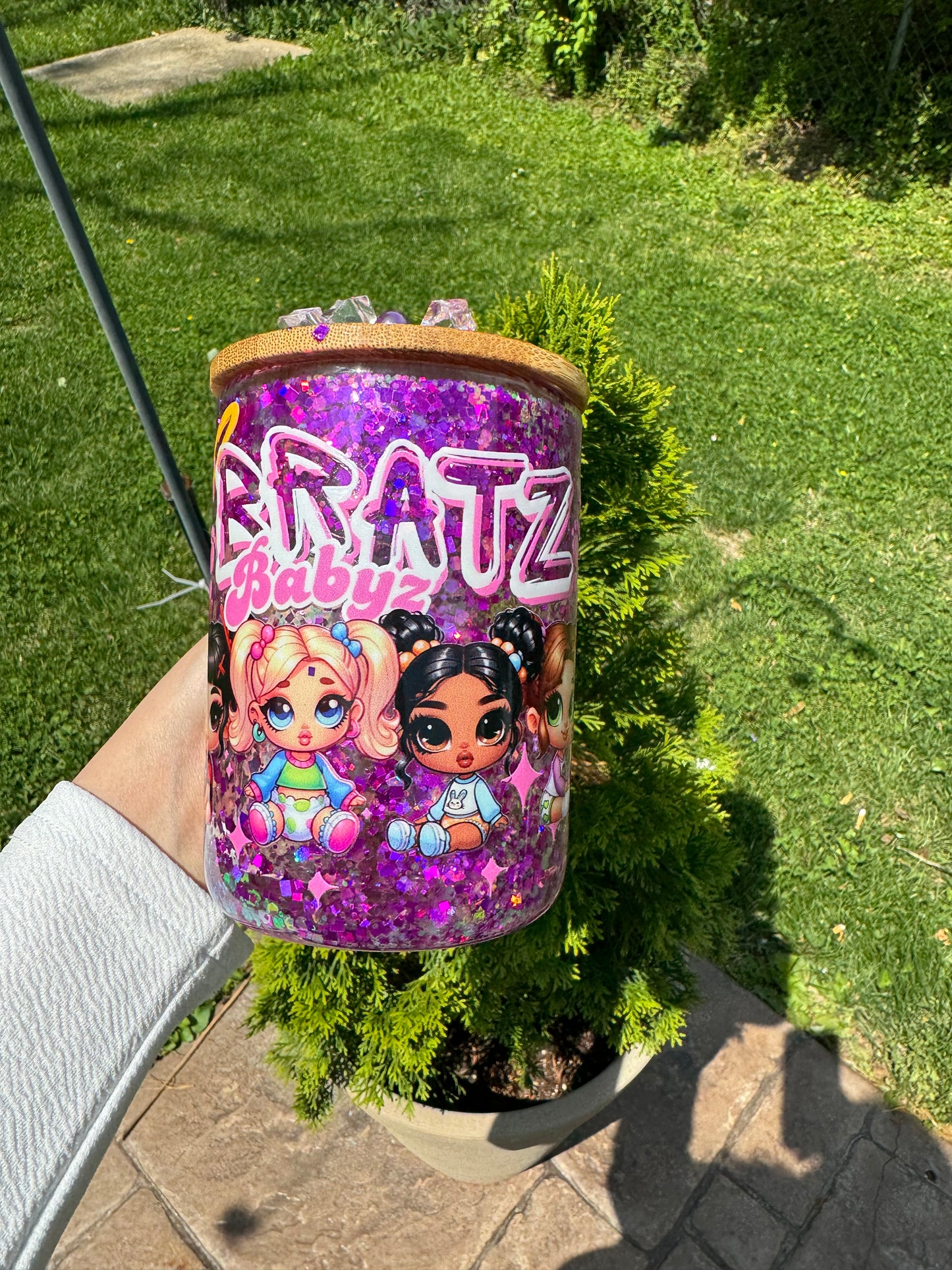 Bratz 15oz Snowglobe Purple Glitter Mug