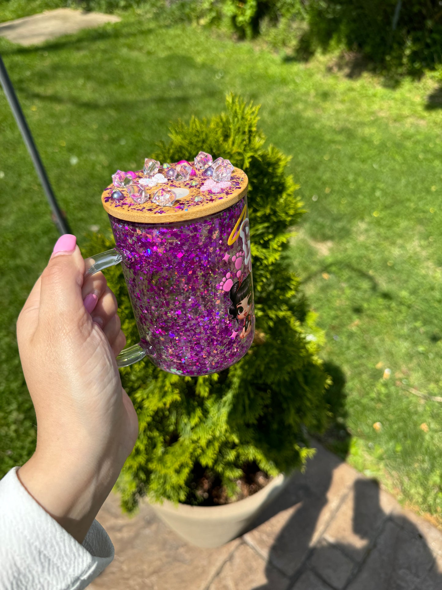 Bratz 15oz Snowglobe Purple Glitter Mug